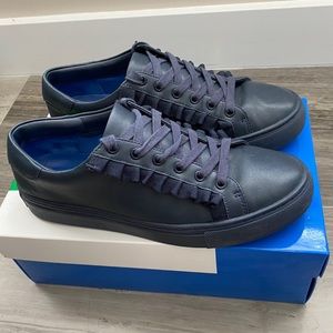 Tory Sport Ruffle Sneaker in Bright Navy Size 7.5